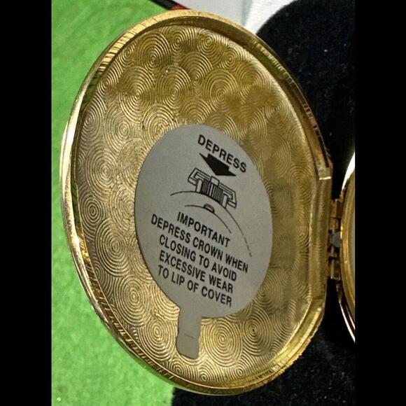 Walt Disney's Mickey Mouse ~ Gold Tone Conductors Pocket Watch by Colibri - Picture 7 of 9